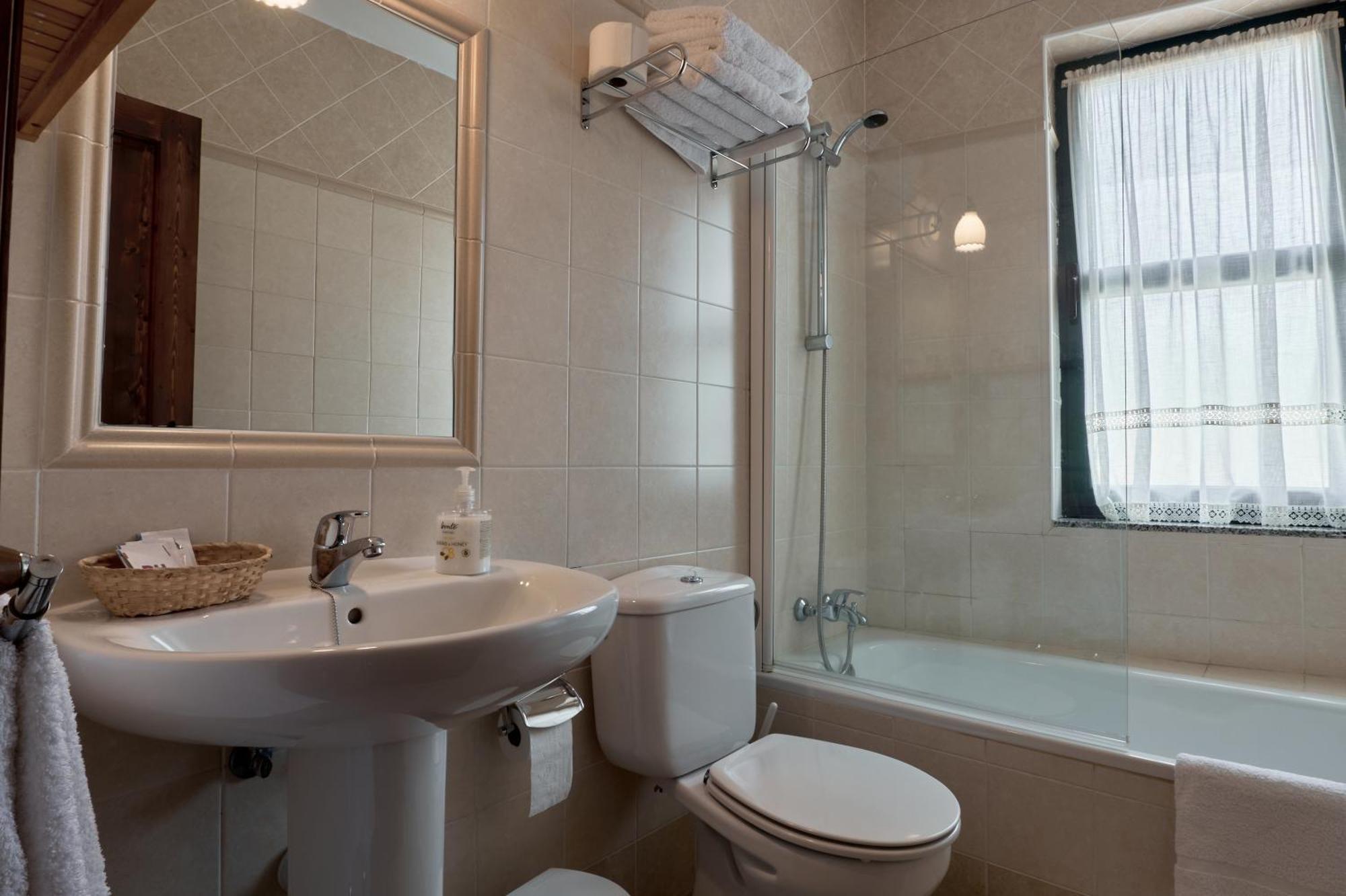 Hotel Rural Montealegre Montealegre  Dış mekan fotoğraf